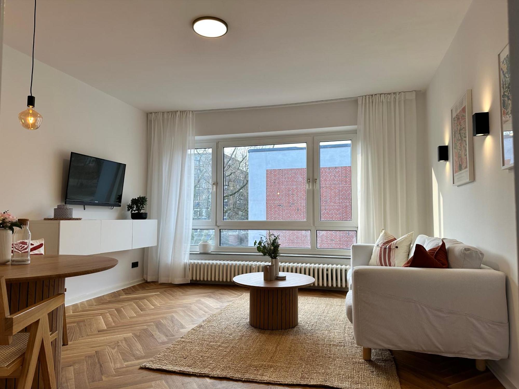 Exklusives City Apartment - Balkon - 24H Check-In Kiel Dış mekan fotoğraf